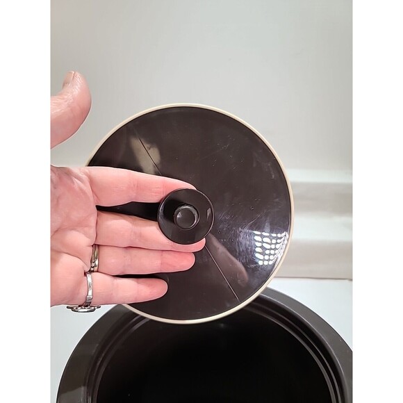 VTG Tupperware 2-piece Ice Bucket Mocha Brown 1683-5  Push Button Lid MCM - Picture 4 of 6